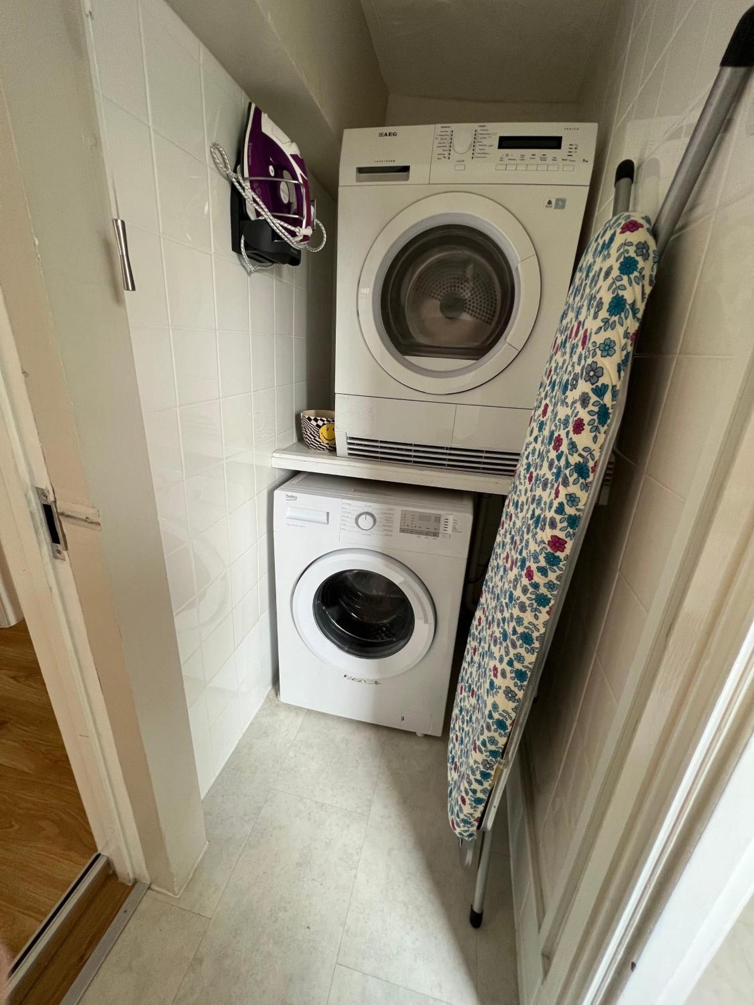 Stay In Yeovil Town Centre, Large 2 Bd Apt With Parking, Sleeps 4 المظهر الخارجي الصورة